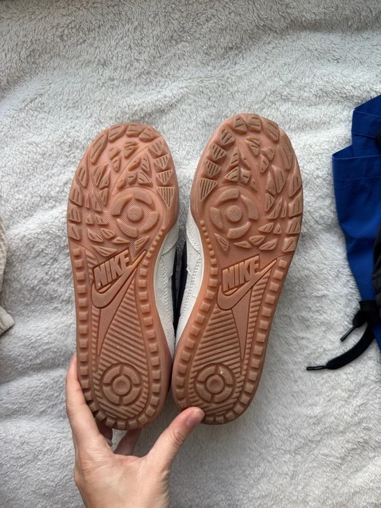 Nike White & Navy Casual Sneakers with Gum Outsole - Picture 3 of 3